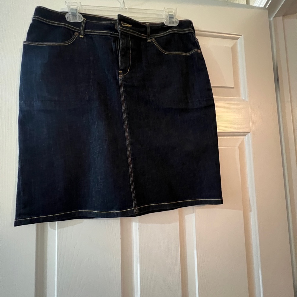 Banana Republic Denim skirt
